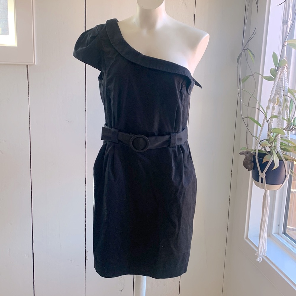 French Connection one shoulder cap sleeve LBD 12